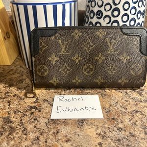 Louis Vuitton noir monogram retior long wallet
